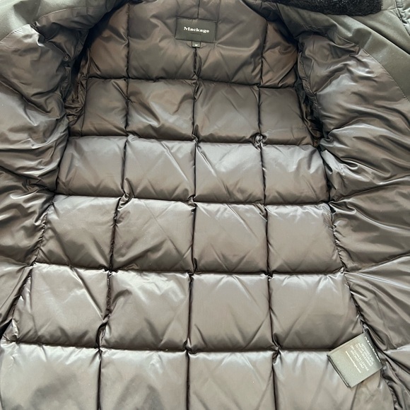 Mackage Kerry Down Parka, Women’s Small, Black, Raccoon Fur, Excellent Condition - Picture 12 of 16